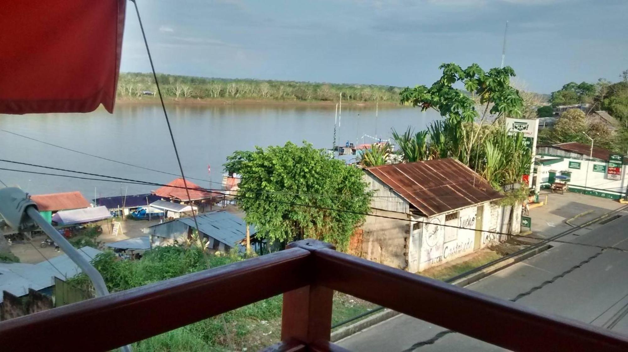 Hostal El Puerto Yurimaguas ภายนอก รูปภาพ