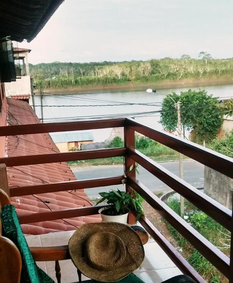 Hostal El Puerto Yurimaguas ภายนอก รูปภาพ