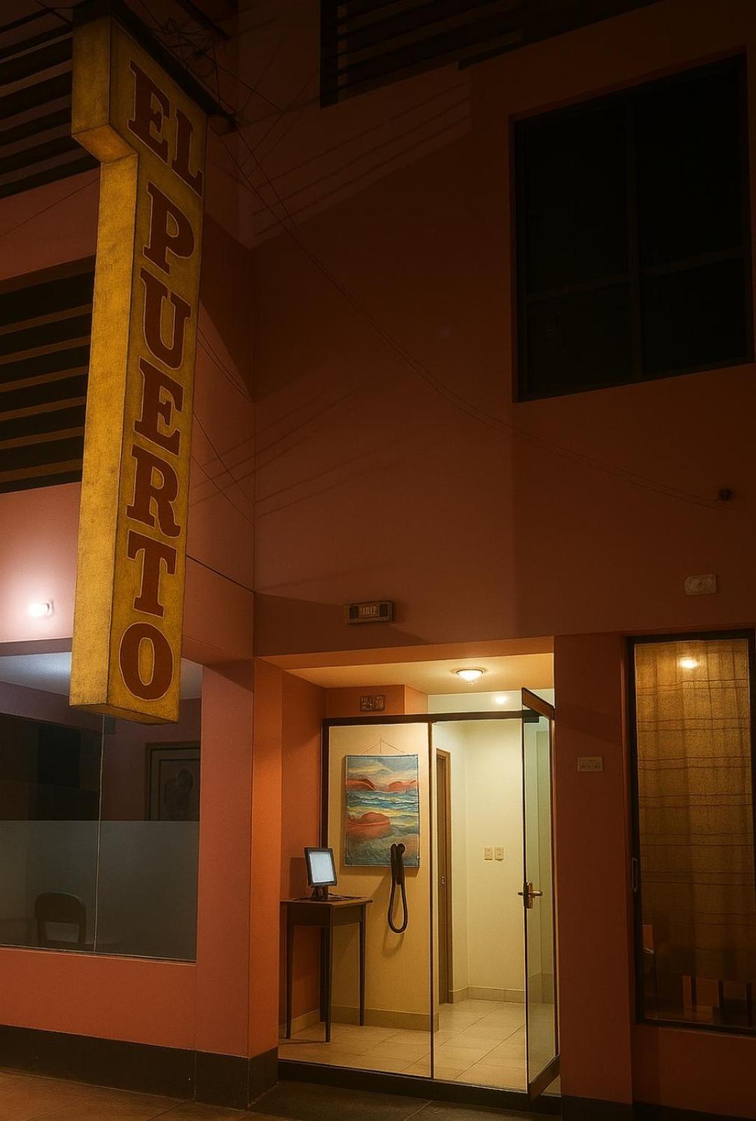 Hostal El Puerto Yurimaguas ภายนอก รูปภาพ