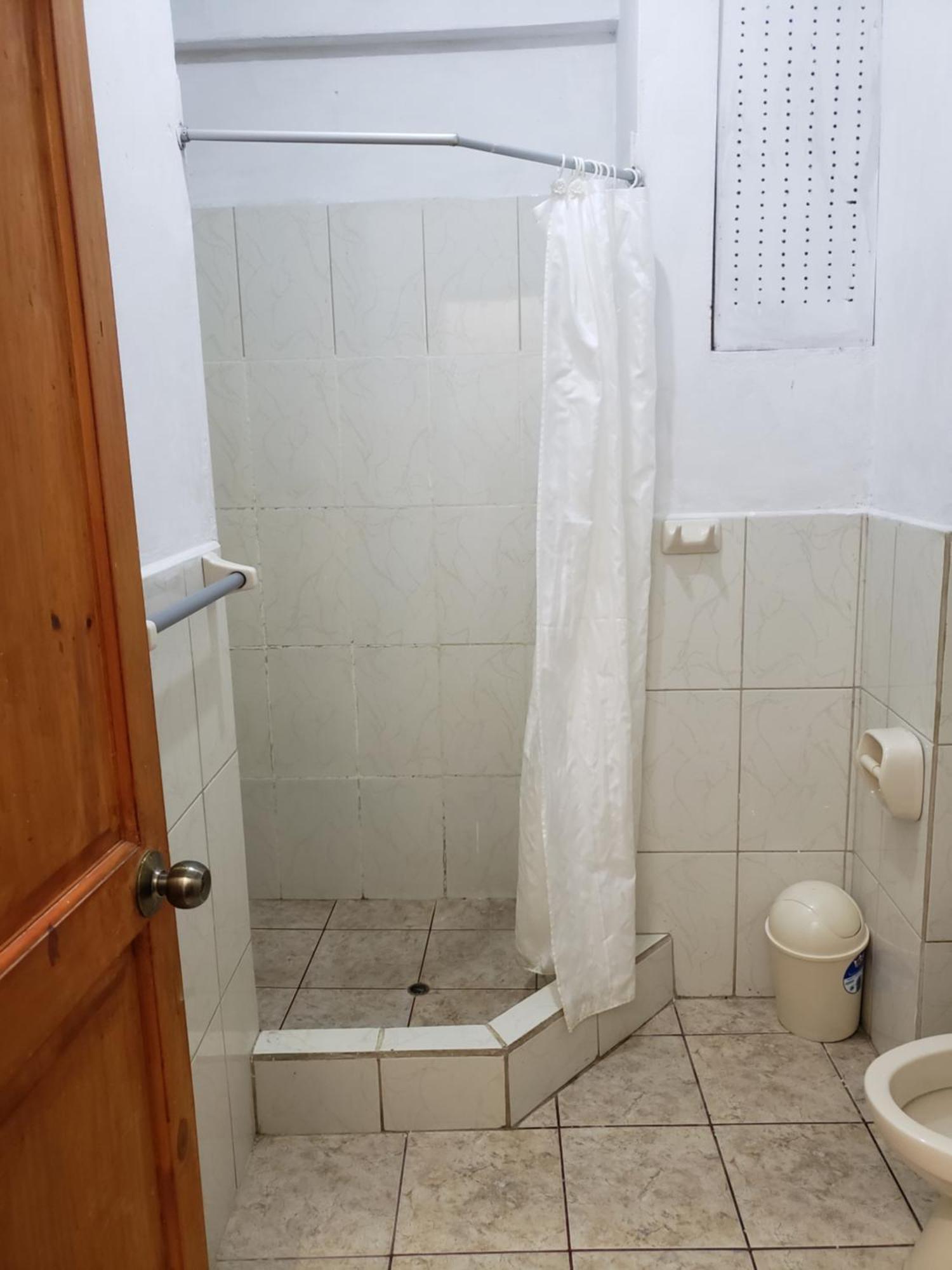 Hostal El Puerto Yurimaguas ภายนอก รูปภาพ