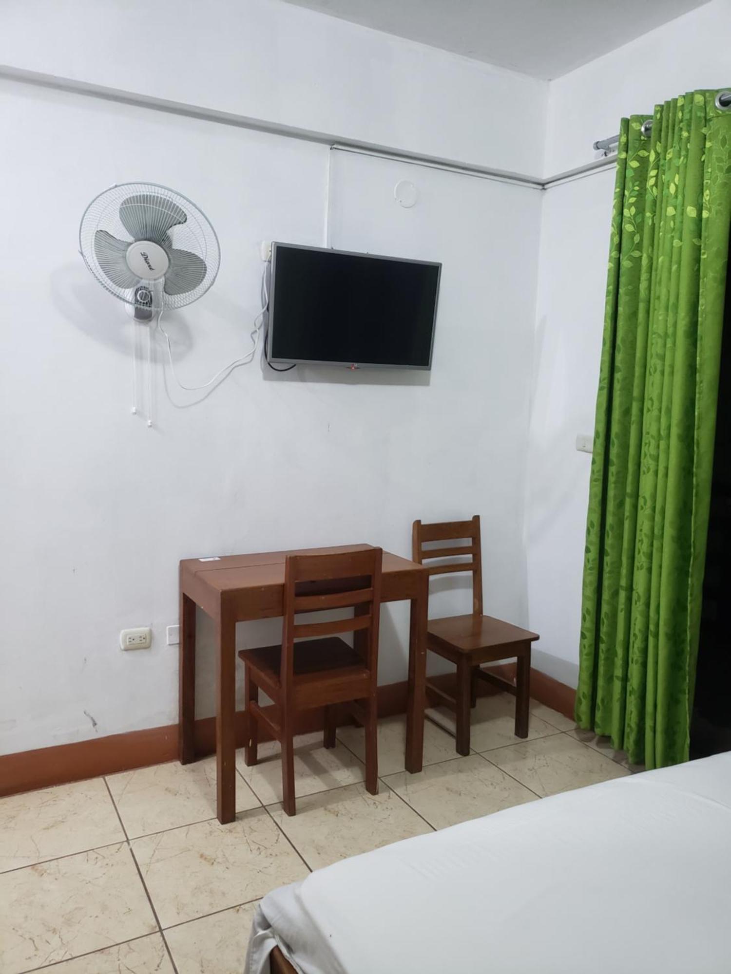 Hostal El Puerto Yurimaguas ภายนอก รูปภาพ