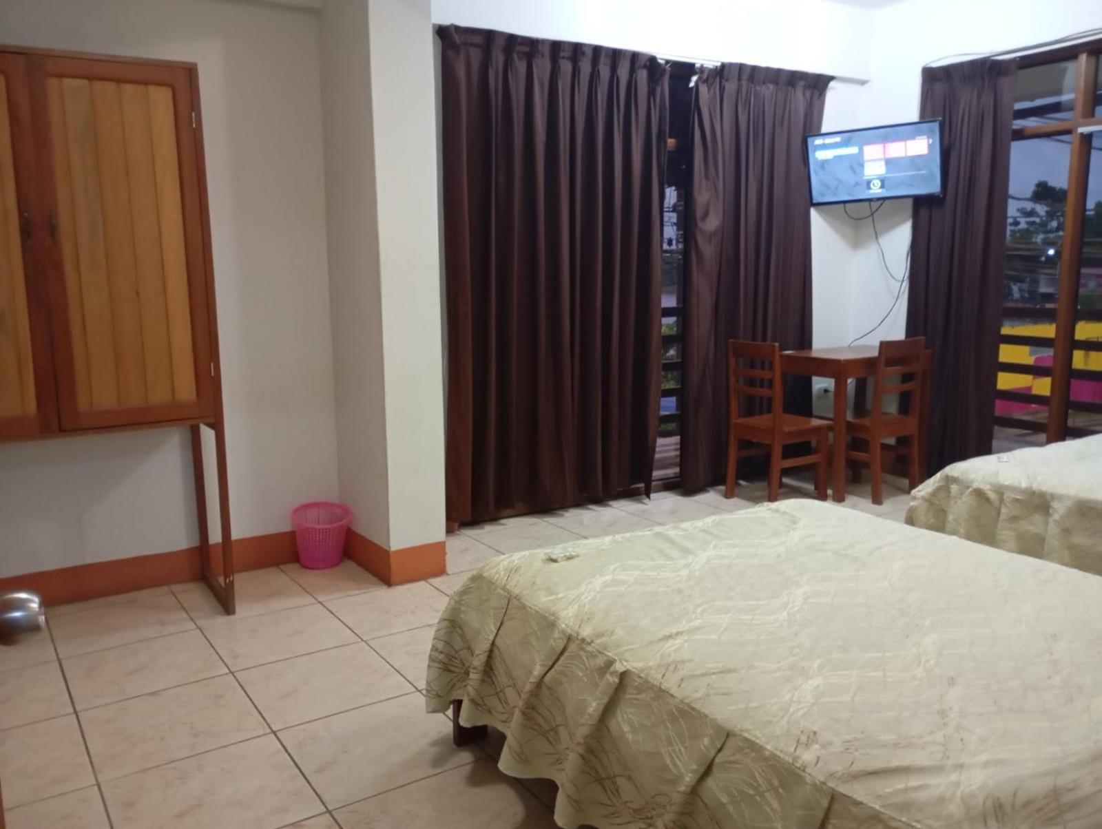 Hostal El Puerto Yurimaguas ภายนอก รูปภาพ